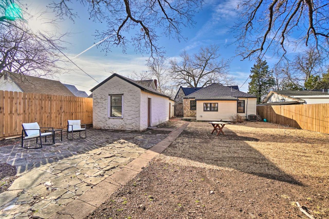 Lawton Home About 5 Mi To Fort Sill! Exterior photo